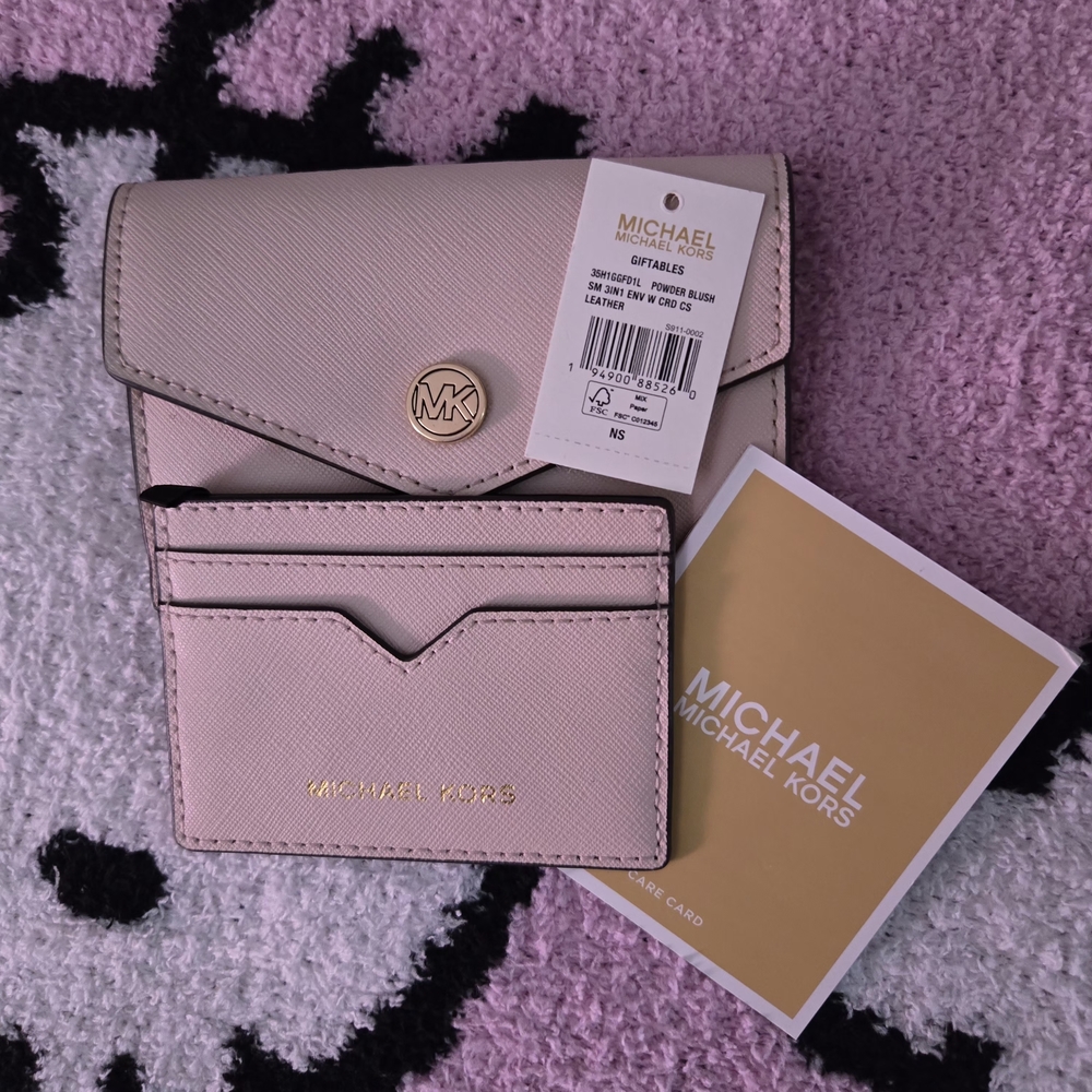 💥FINAL PRICE DROP💥✨️Michael Kors Blush Pink Card Holder and Wallet Set✨️